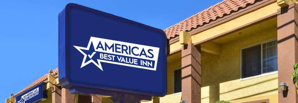 Texas Inn & Suites Pharr/San Juan Екстер'єр фото