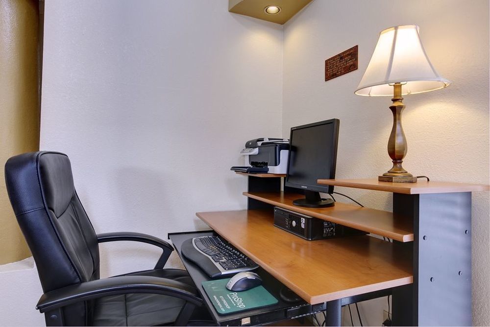 Texas Inn & Suites Pharr/San Juan Зручності фото