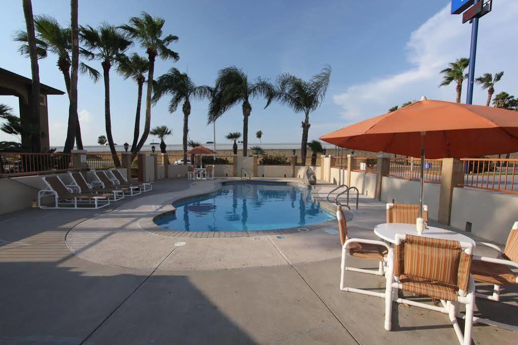 Texas Inn & Suites Pharr/San Juan Екстер'єр фото