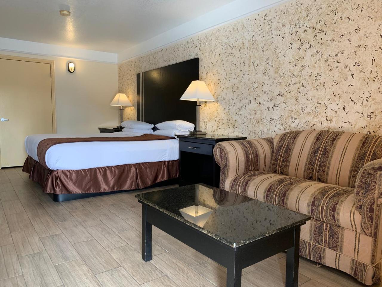 Texas Inn & Suites Pharr/San Juan Екстер'єр фото